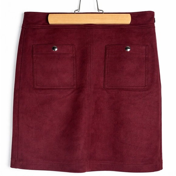 LOFT Dresses & Skirts - LOFT Rich Burgundy Mini Skirt